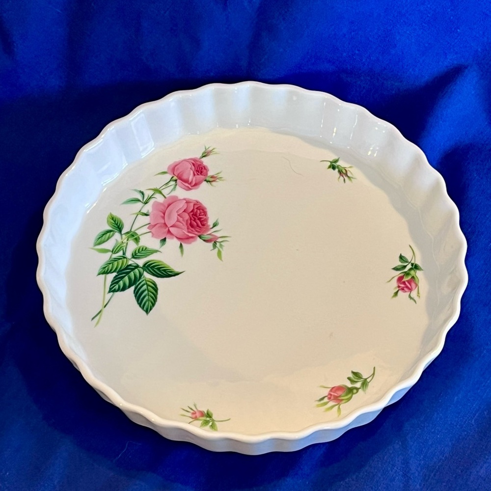 Vintage Christineholm 70’s Porcelain Rose Pattern Quiche Tart Pie Dish Brunch